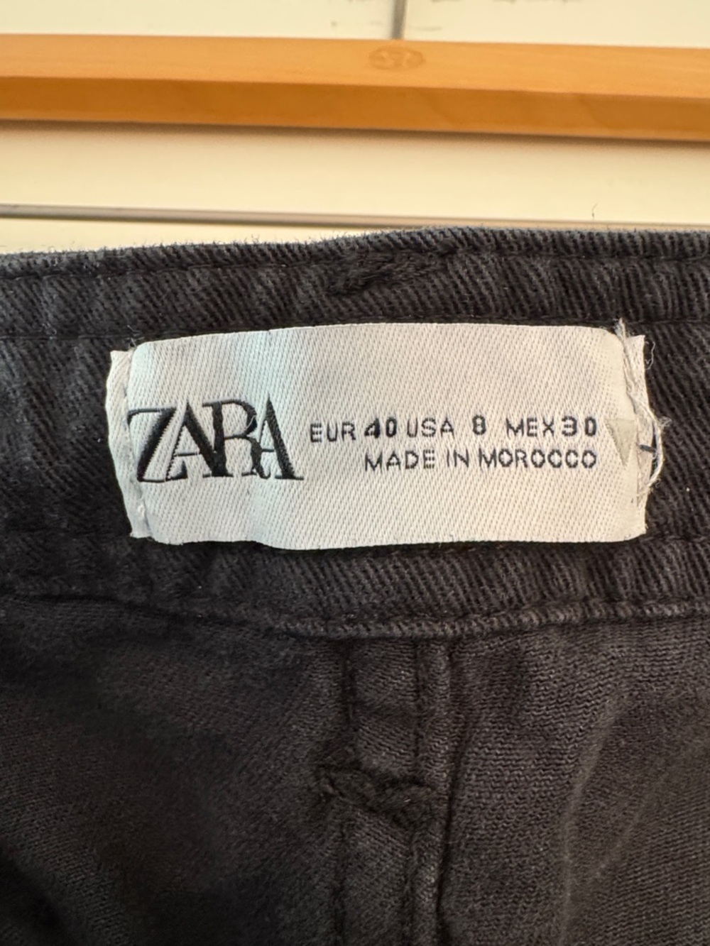 Zara Black Cargo Pants with Flap Pockets size 8 - Picture 2 of 3